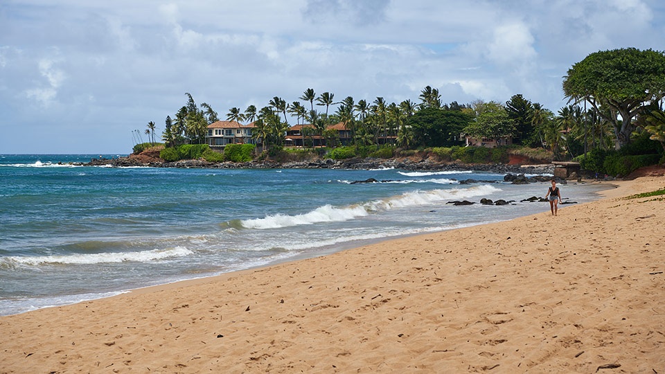 Top 10 Beginner Surf Breaks in Maui